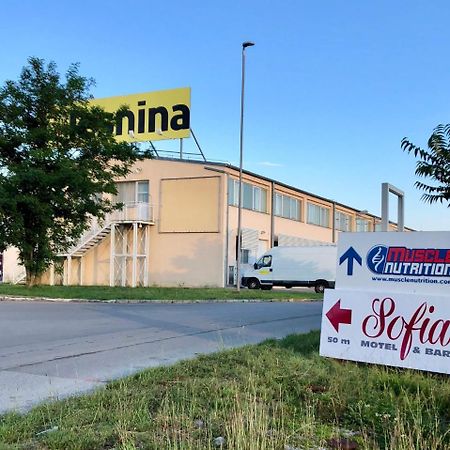 Motel Sofia Sežana Zewnętrze zdjęcie
